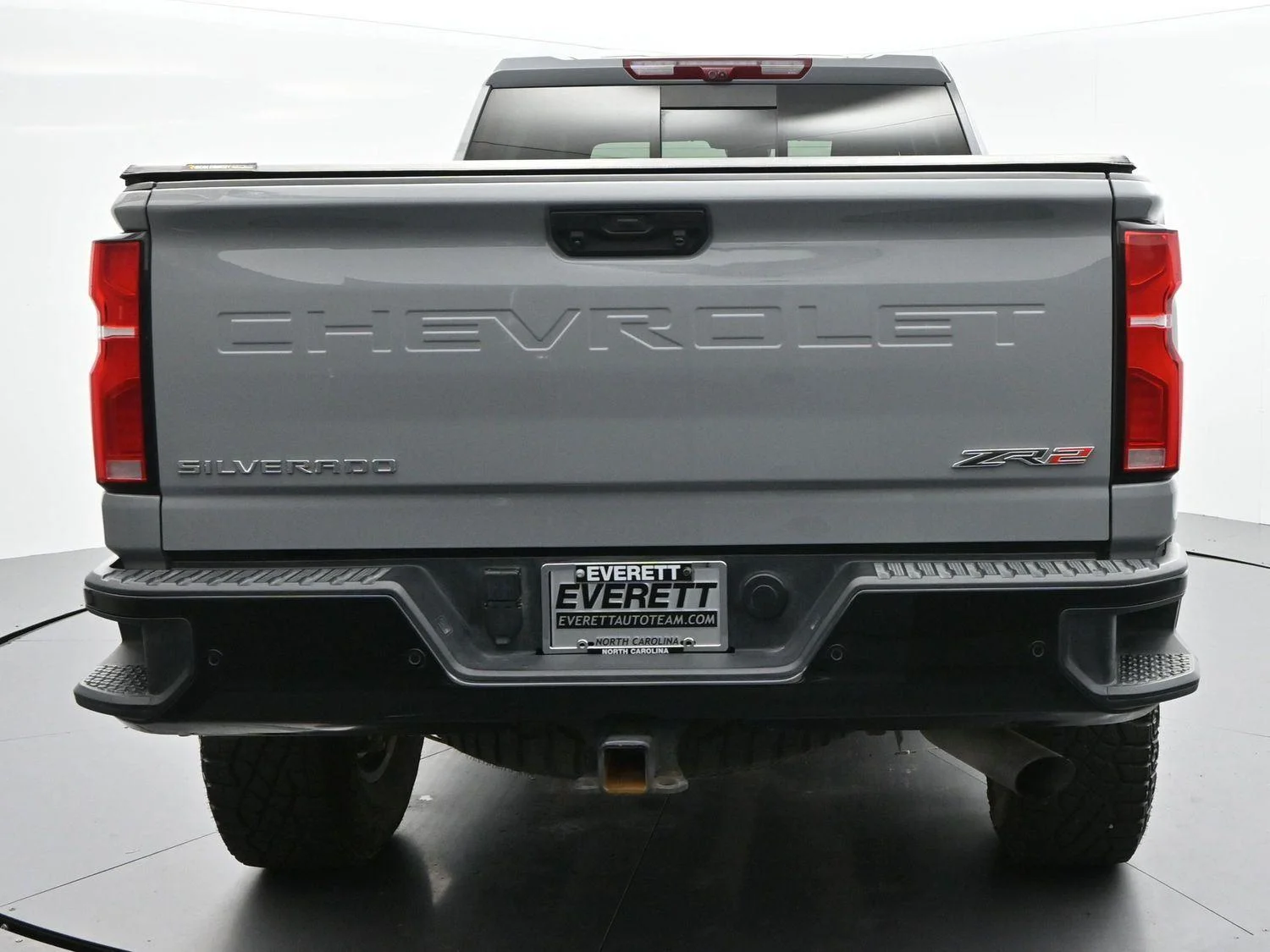 Used 2025 Slate Gray Metallic Chevrolet ZR2 image 2