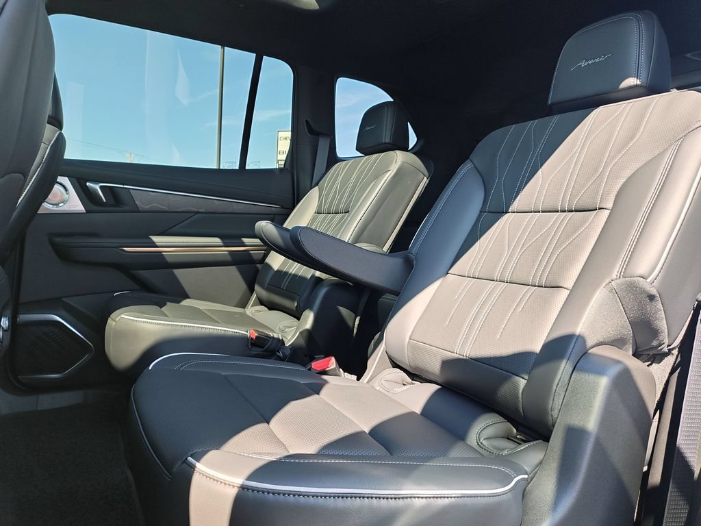New 2026 Iridescent White Tricoat Buick Avenir image 14