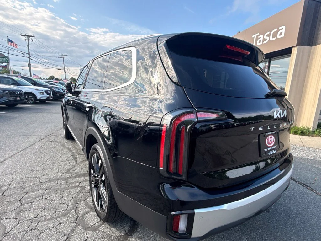 Used 2024 Black Kia SX image 14