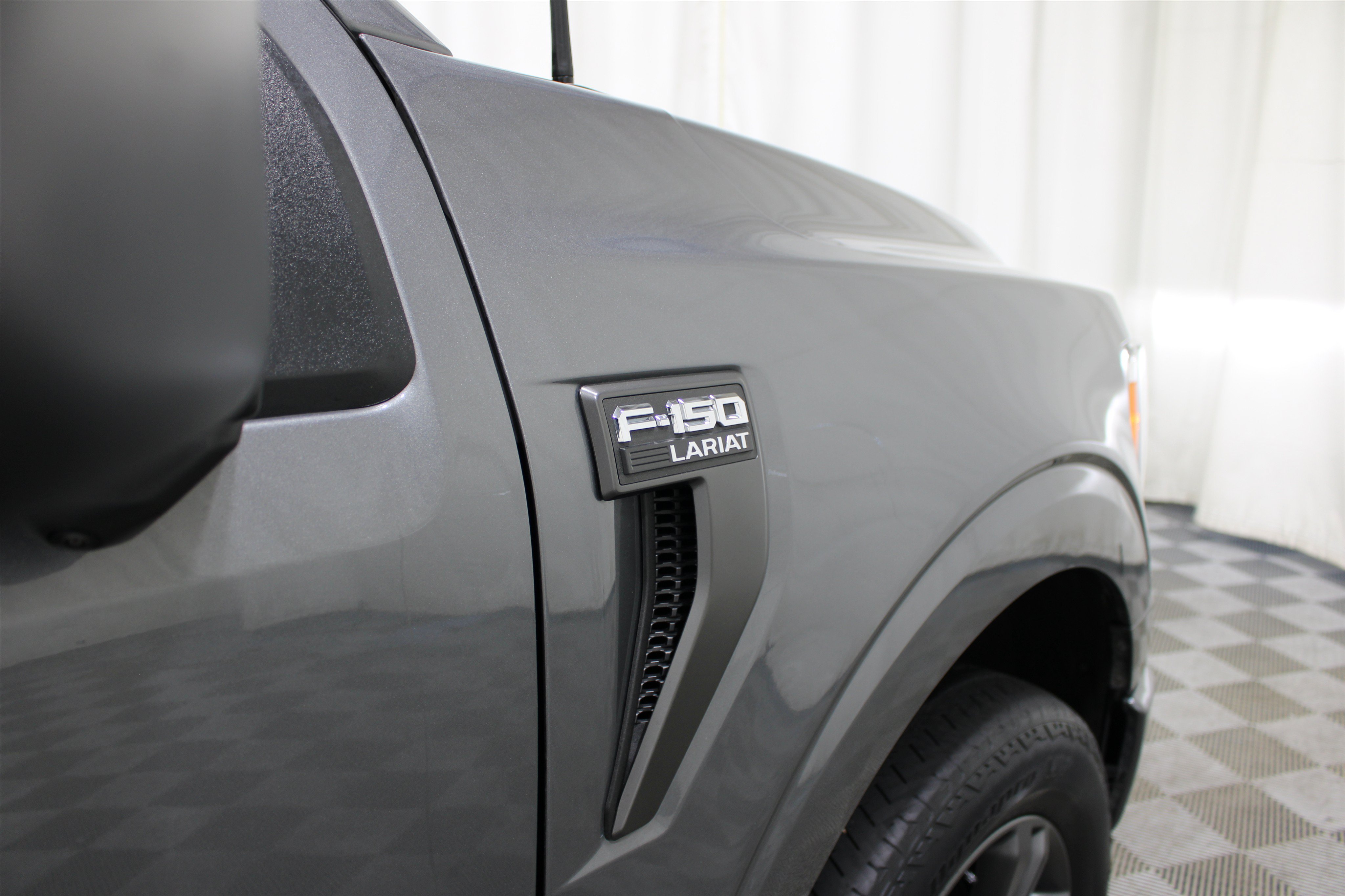 2023 Ford F-150 Lariat - Photo 31