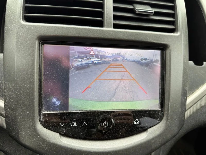 Used 2015 Green Chevrolet LT image 13