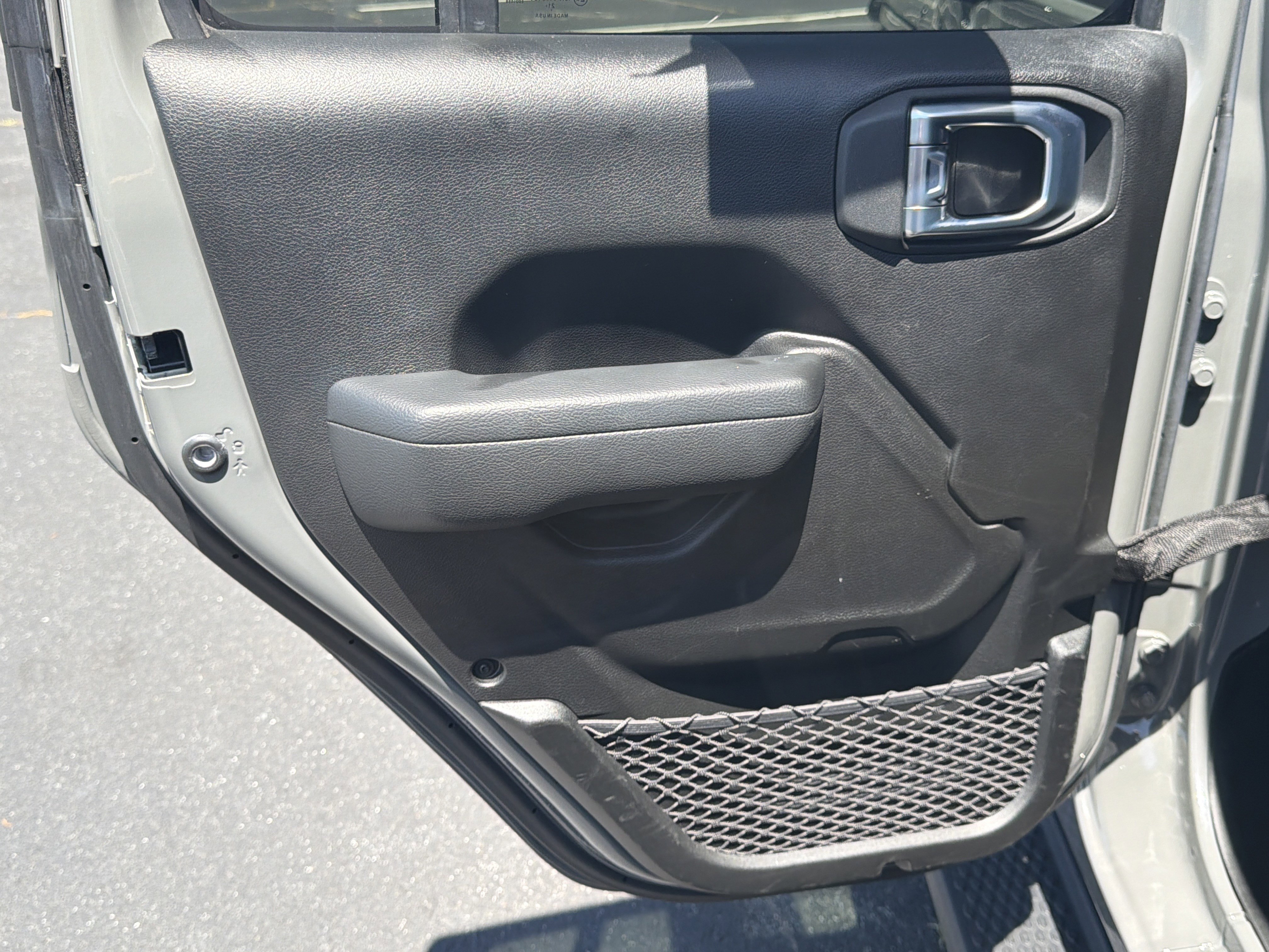 Used 2022 Sting-Gray Clearcoat Jeep Unlimited Sport S image 26