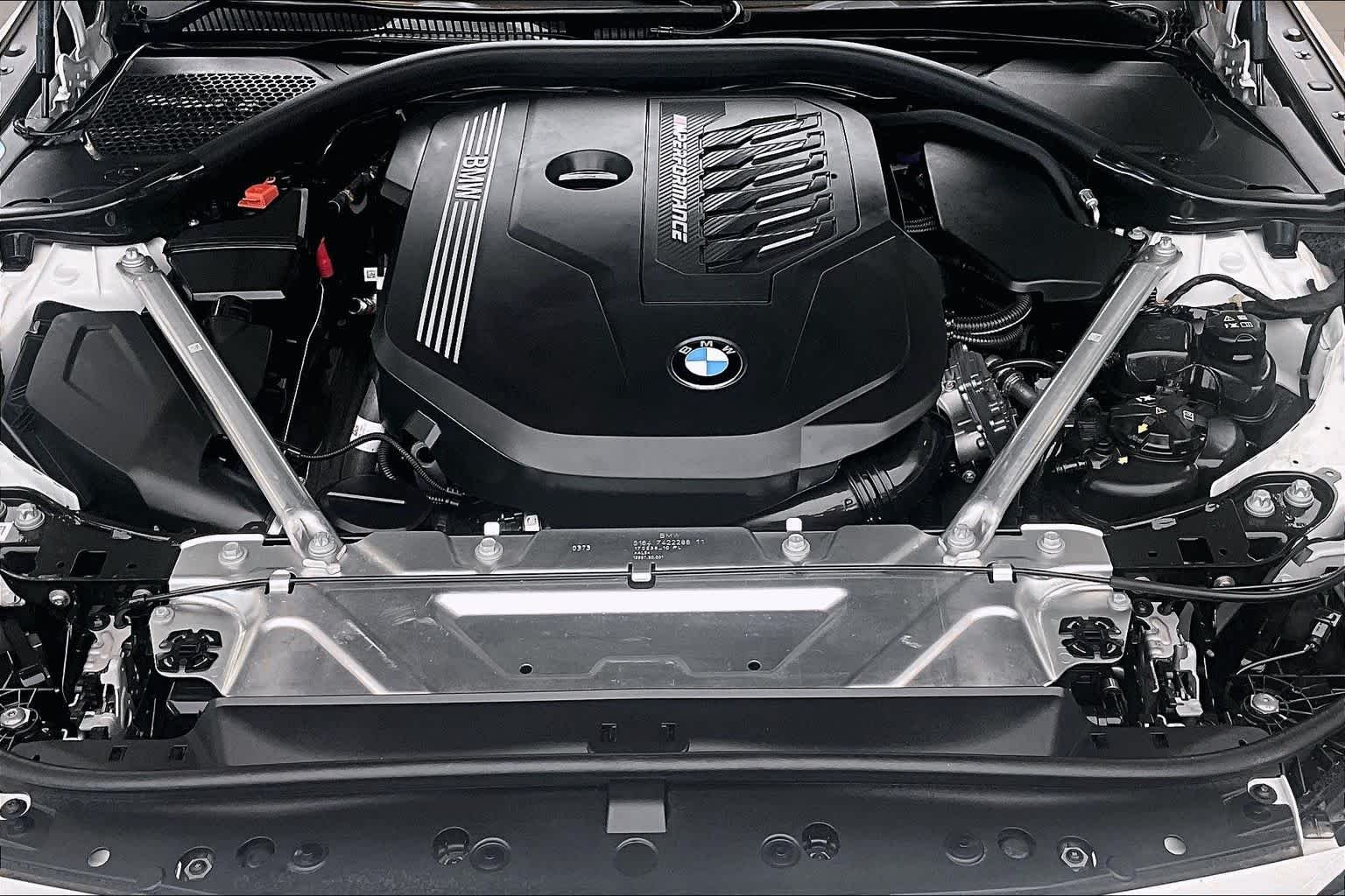 Used 2024 Alpine White BMW M440i image 30