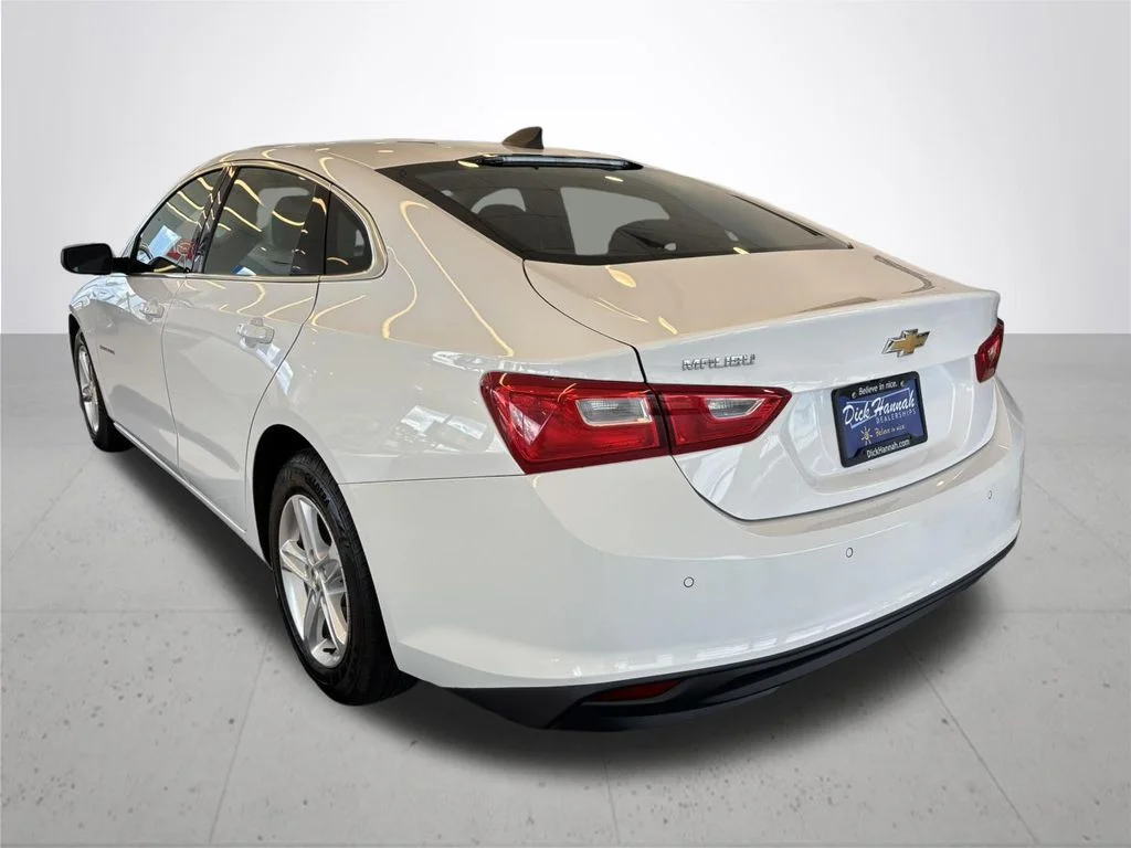 Used 2020 White Chevrolet LS image 10