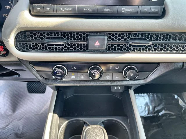 Used 2024 Silver Honda LX image 18