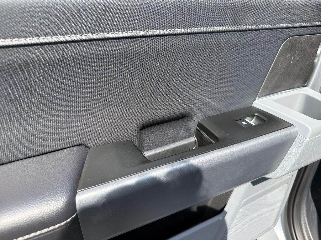 Used 2025 Silver Metallic Ford XLT image 25