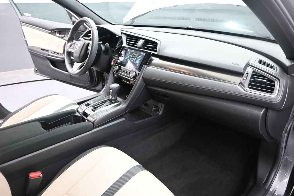 Used 2019  Honda EX image 22