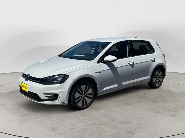 2019 Volkswagen e-Golf e-Golf SE's photo