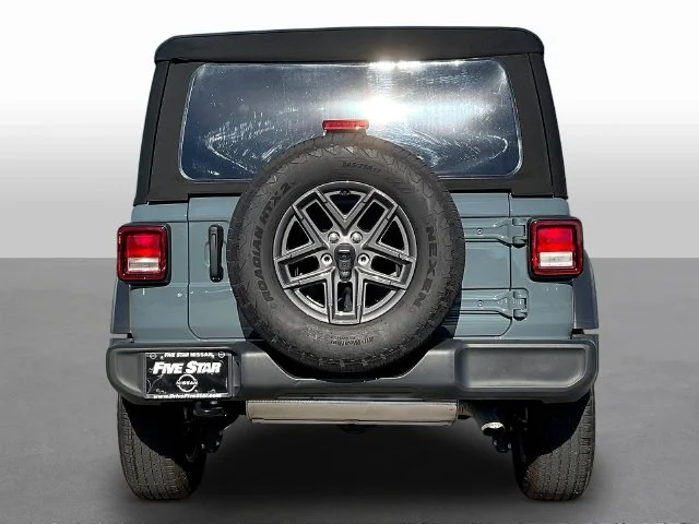 Used 2024 Gray Jeep Sport S image 6
