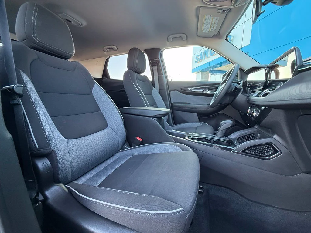 Used 2026 Mosaic Black Metallic Chevrolet LT image 15