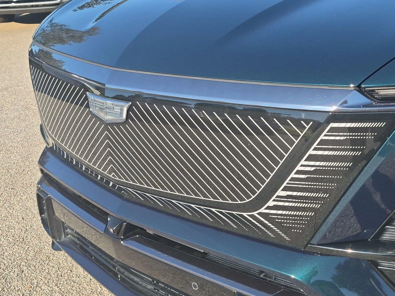 Used 2026 Emerald Lake Metallic [Green] CADILLAC PLAT image 13