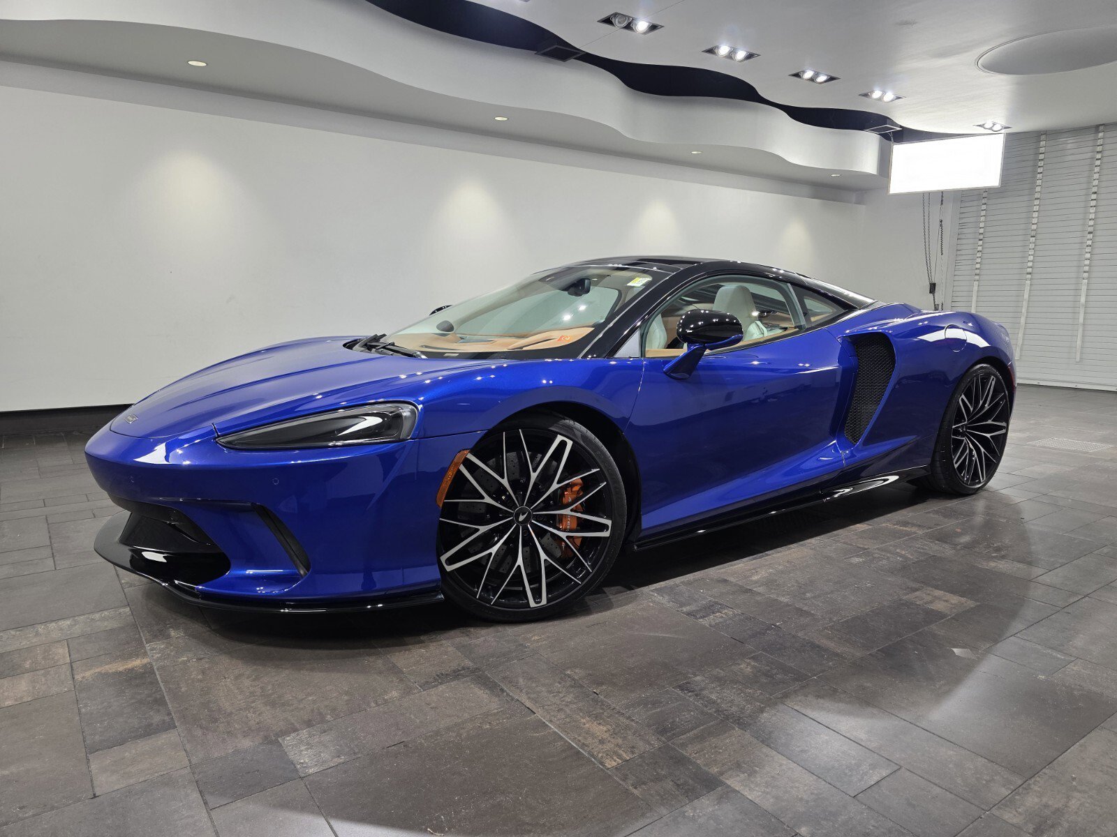 2023 McLaren GT -'s photo