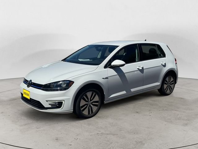 Used 2019 Pure White Volkswagen SE image 1