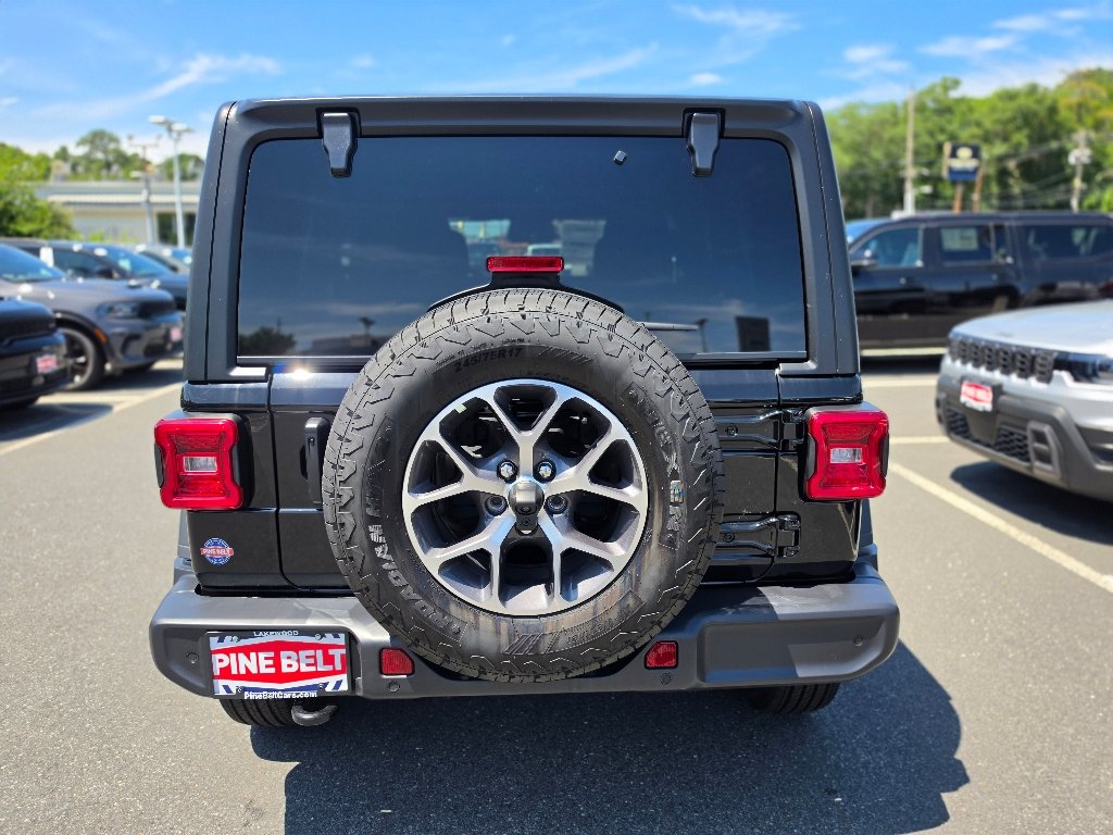 New 2026 Black Clear-Coat Exterior Paint Jeep Sport S image 12