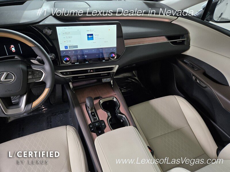 Certified Used 2026 White Pearl Lexus PREMIUM PLUS image 18