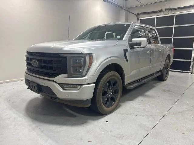 Used 2022 Silver Ford Lariat image 2