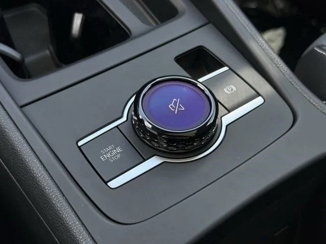 New 2026 Black Volkswagen 2.0T SE image 17