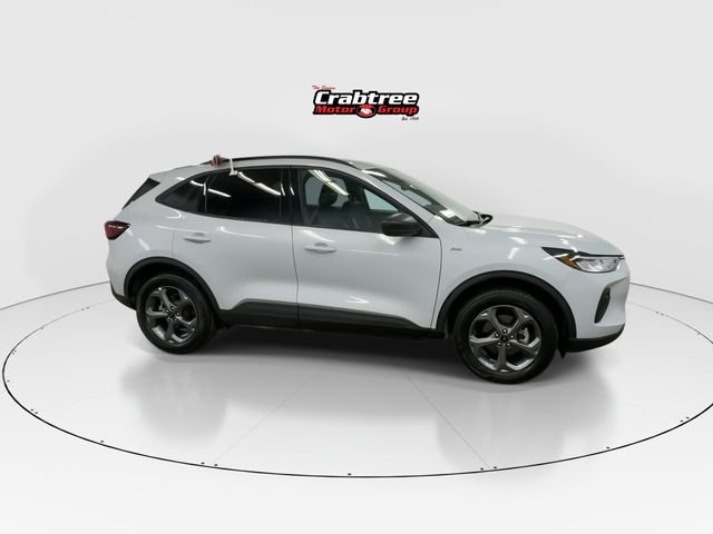 Used 2025 Silver Ford ST-Line image 9