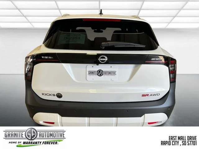 New 2026 White Nissan SR image 4