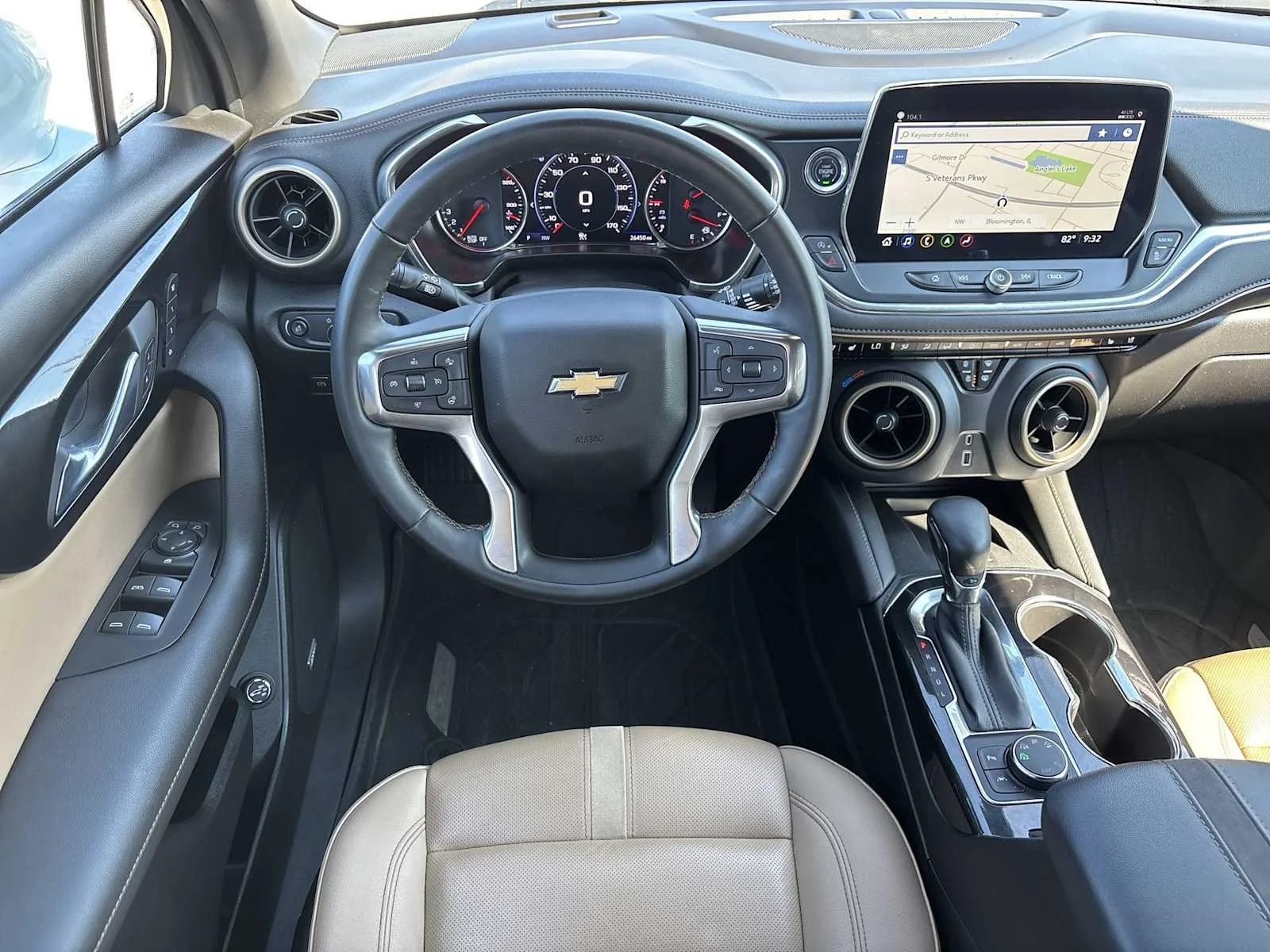 Used 2023 Iridescent Pearl Tricoat Chevrolet Premier image 11