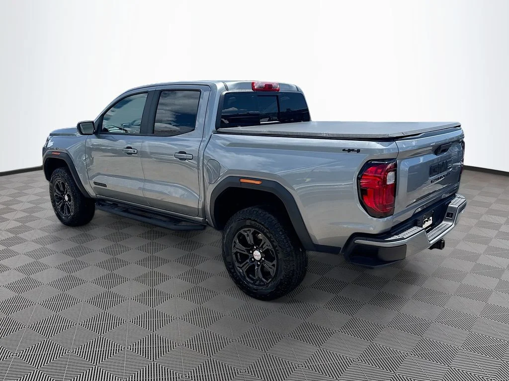 Used 2023 Silver GMC Elevation image 8