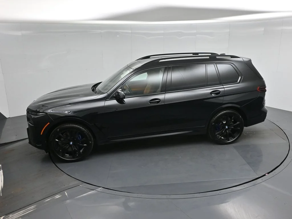 Used 2026 Black BMW xDrive40i image 45