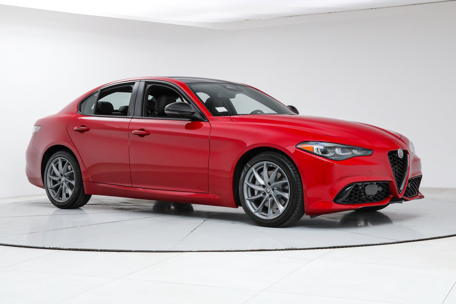 2026 Alfa Romeo Giulia Base - Photo 7