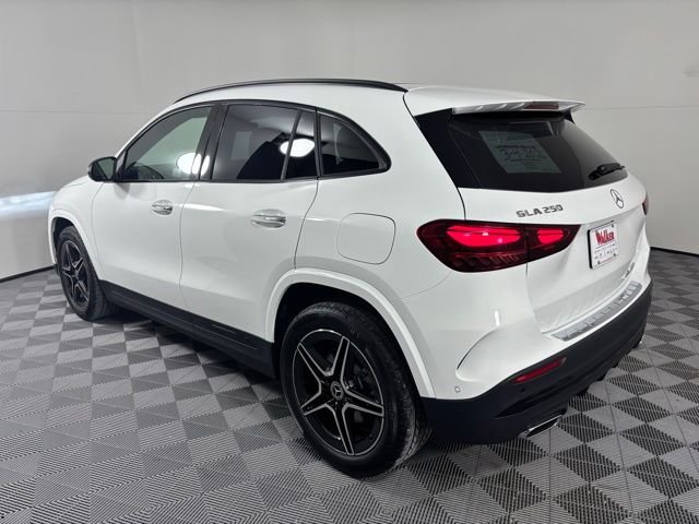 New 2026 White Mercedes-Benz GLA 250 image 5