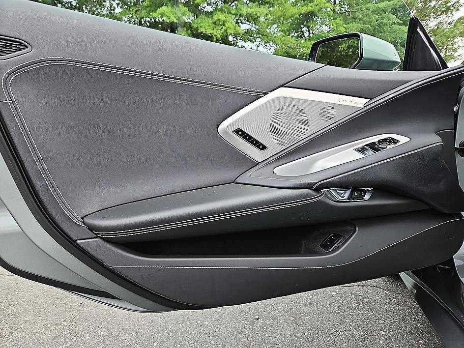 Used 2022 Hypersonic Gray Metallic Chevrolet 2LT image 12