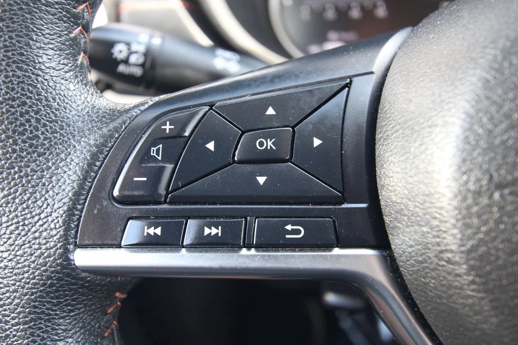 Used 2024 Silver Nissan 1.6 SR image 20
