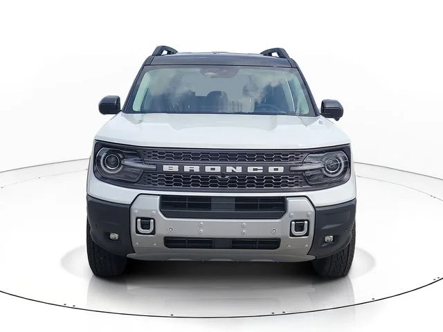 New 2026 Oxford White Ford Badlands image 2