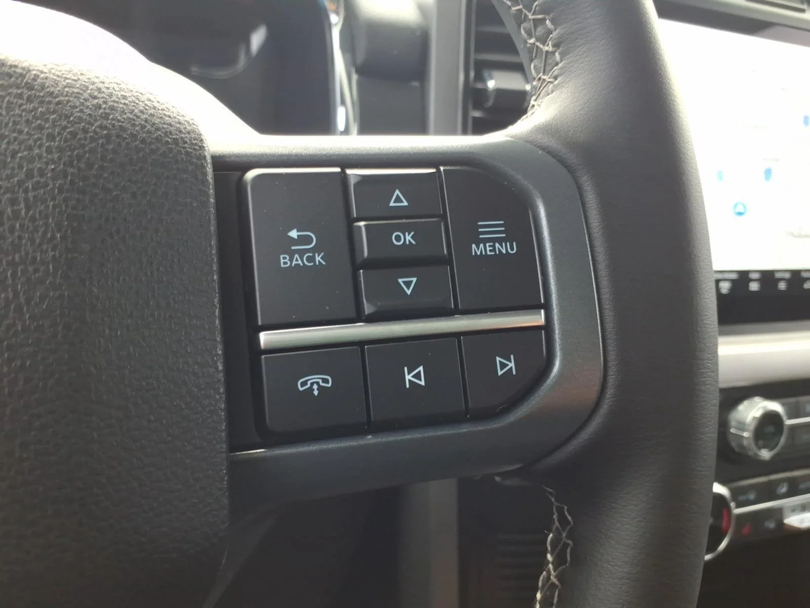 Used 2023 Carbonized Gray Metallic Ford XLT image 28