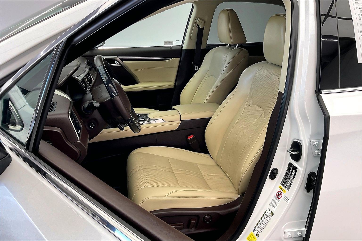 Used 2019 Eminent White Pearl Lexus RX 450h image 17