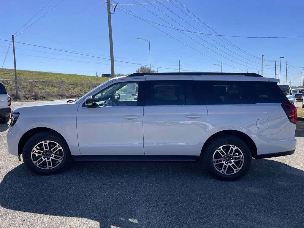New 2026 Silver Ford Active image 6