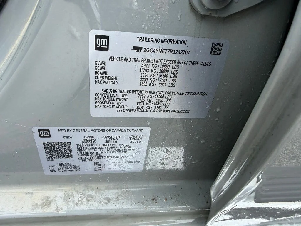 Used 2024 Gray Chevrolet LT image 19