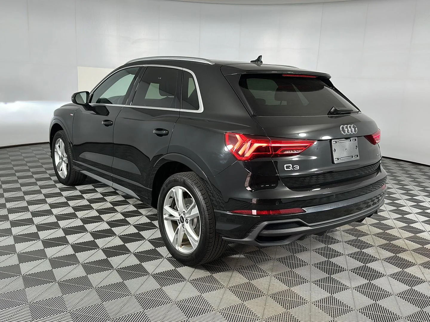 Used 2023 Mythos Black Metallic Audi S line Premium Plus image 10