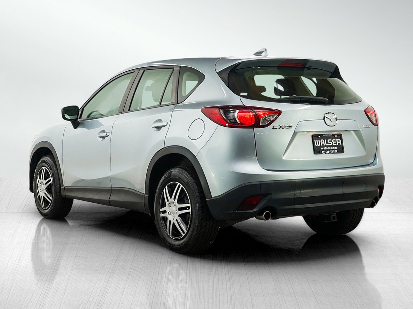Used 2016 Sonic Silver Metallic Mazda Sport image 3