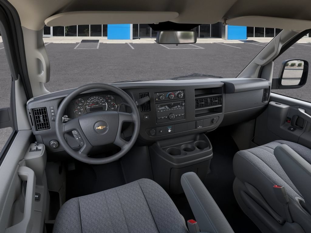New 2026 Summit White Chevrolet WT image 15