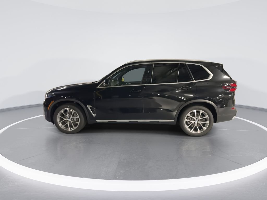 Used 2026 Black BMW xDrive40i image 5