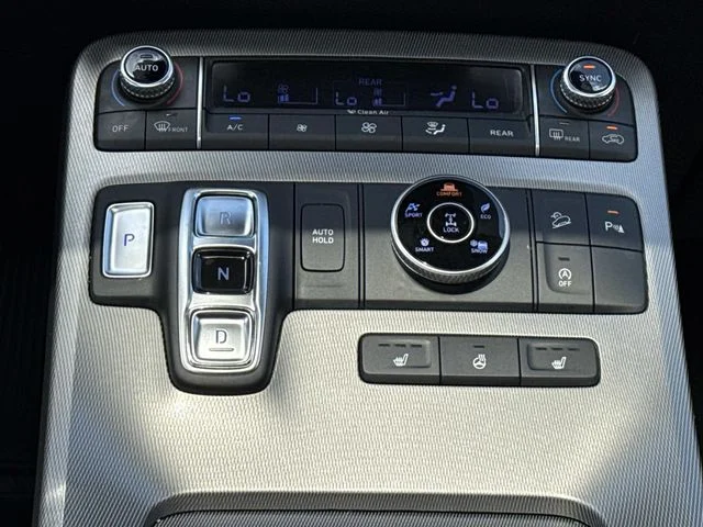Used 2022 Gray Hyundai SEL image 21