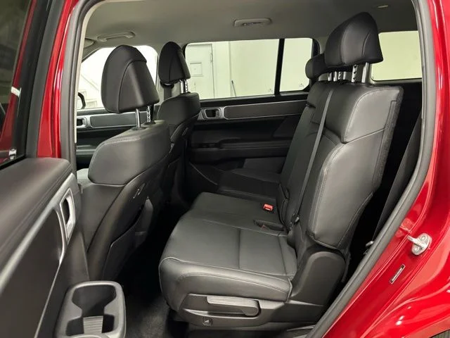 Used 2025 Red Hyundai SEL image 17