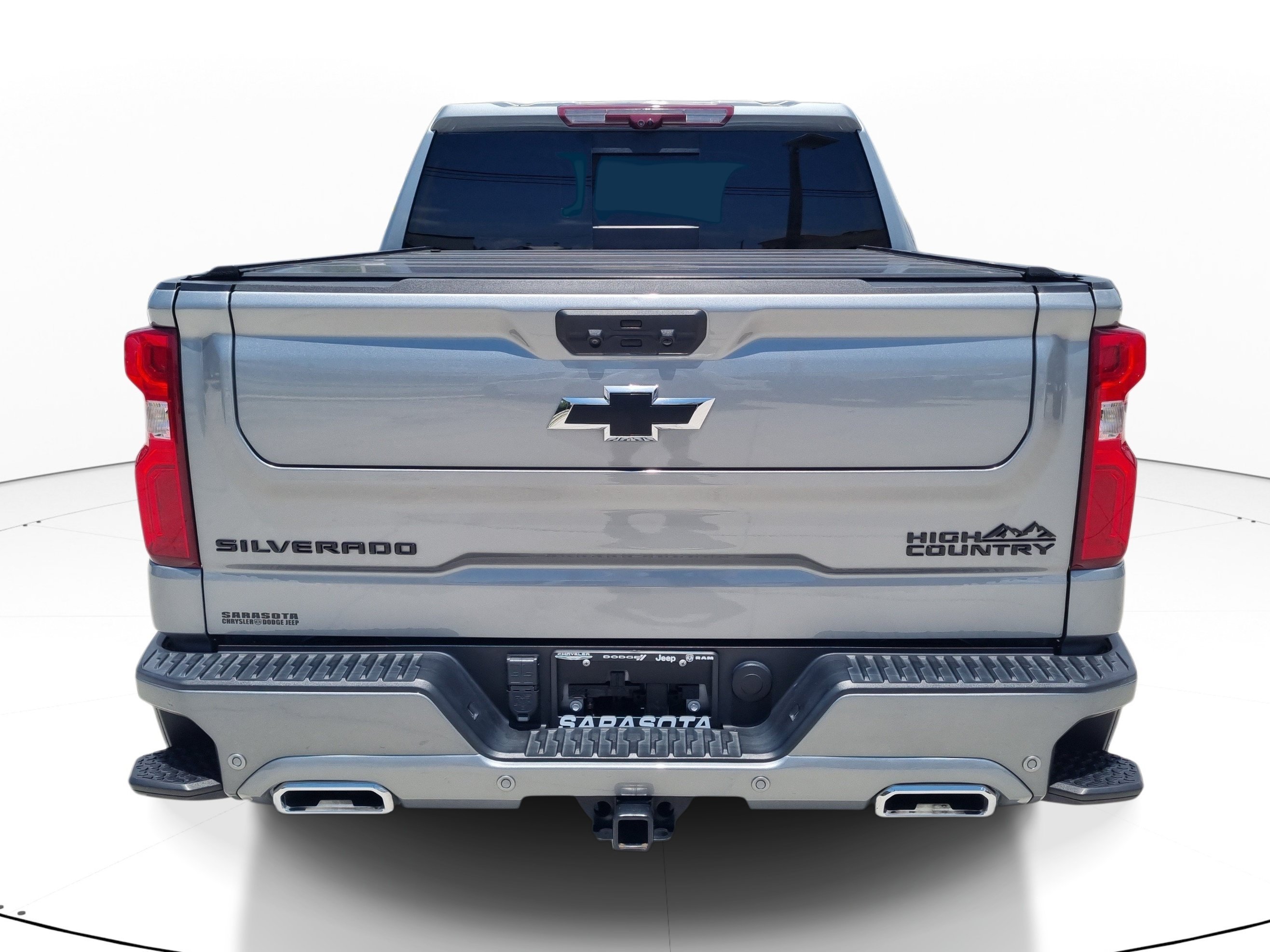 Used 2024 Sterling Gray Metallic Chevrolet High Country image 5