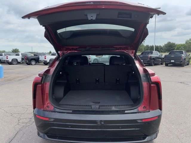 Used 2024 Radiant Red Tintcoat Chevrolet RS image 9