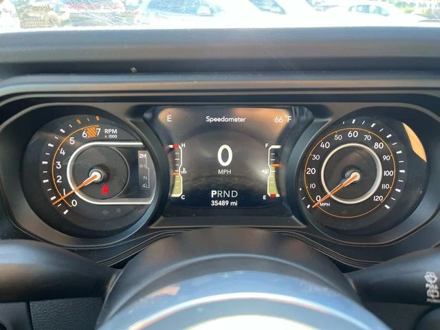 Used 2025 Blue Jeep Sahara image 35