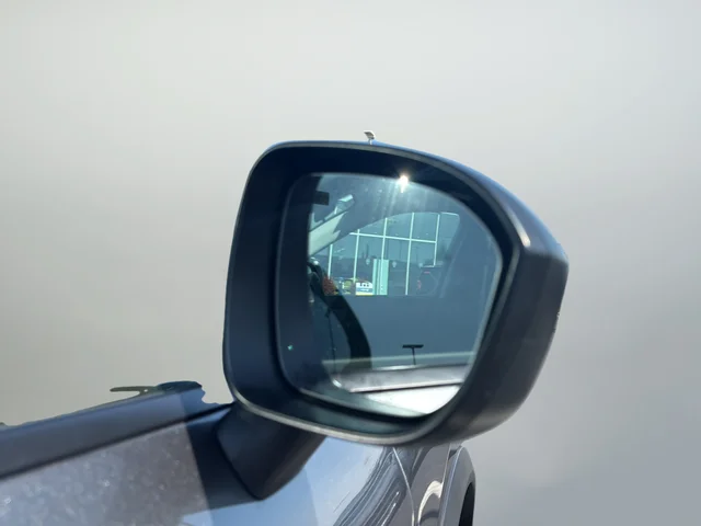 Used 2023 Gray Nissan S image 11