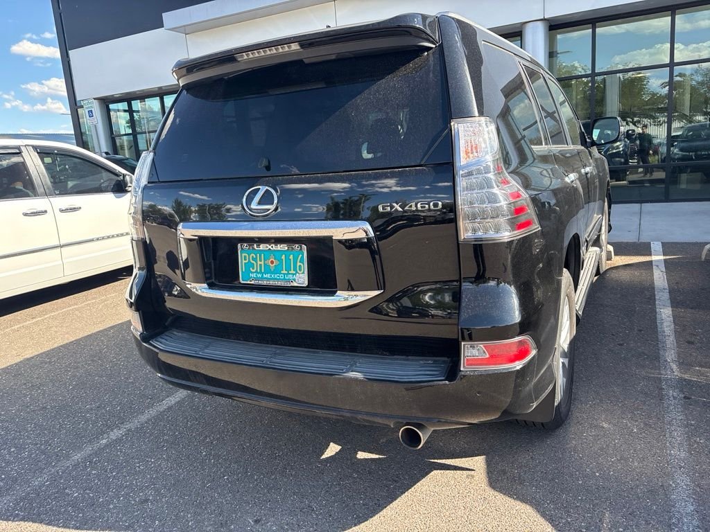 Used 2014 Black Lexus 460 image 14