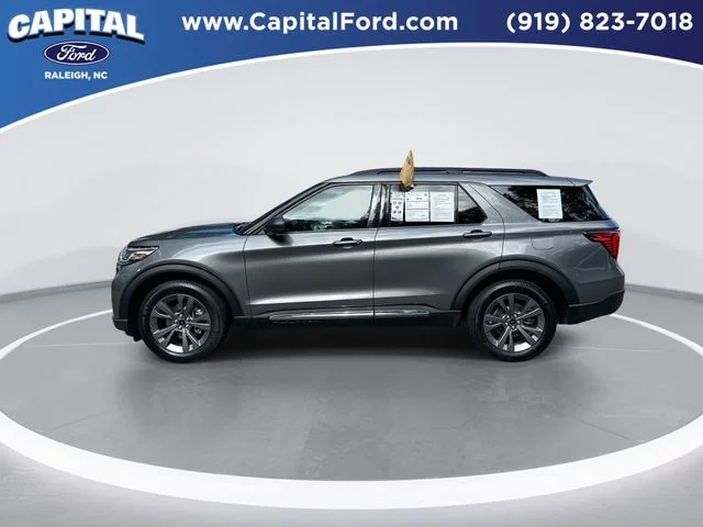 Used 2025 Gray Ford Active image 5