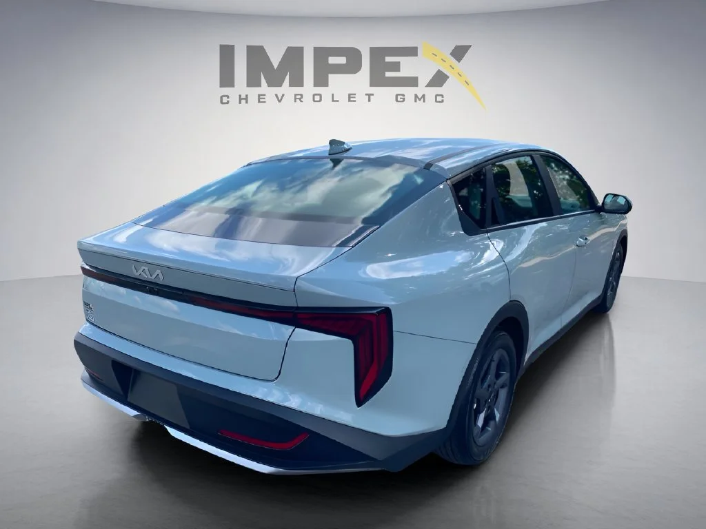 Used 2025 Gray Kia LXS image 5
