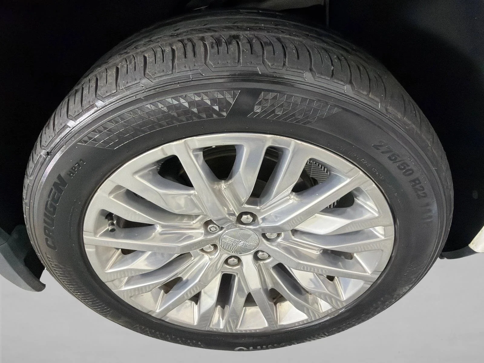 Used 2019 White GMC Denali image 14