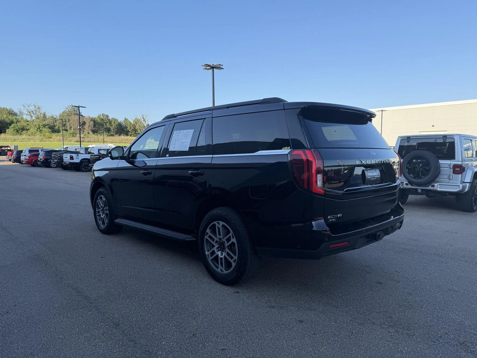 Used 2025 Agate Black Ford Active image 4